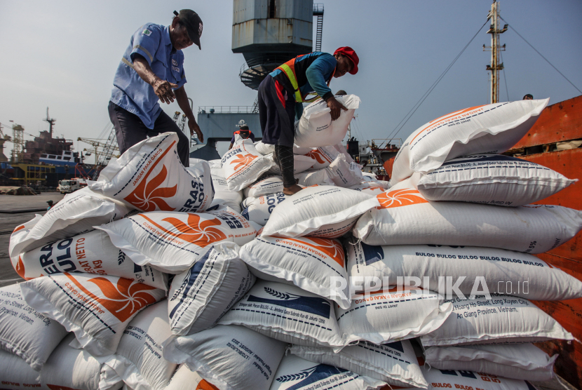 Ada Tambahan Impor Beras 1,6 Juta Ton, Ini Alasan Badan Pangan