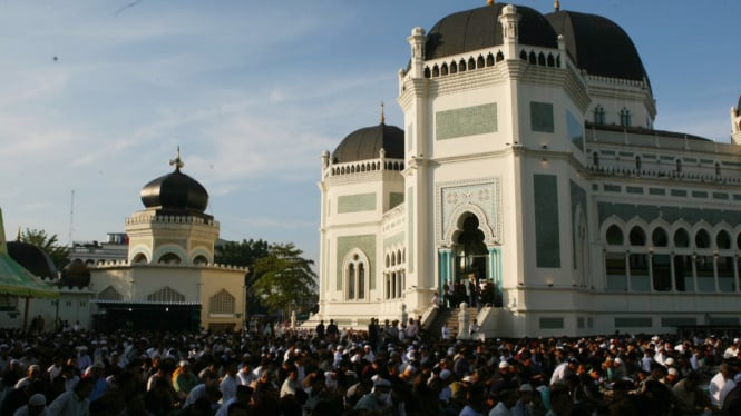Jangan Lupa! Ini Niat Sholat Idul Fitri Dalam Latin dan Indonesia