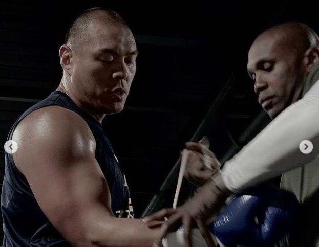 Profil Shaun George, Pelatih Tinju Monster Kelas Berat asal China Zhang Zhilei