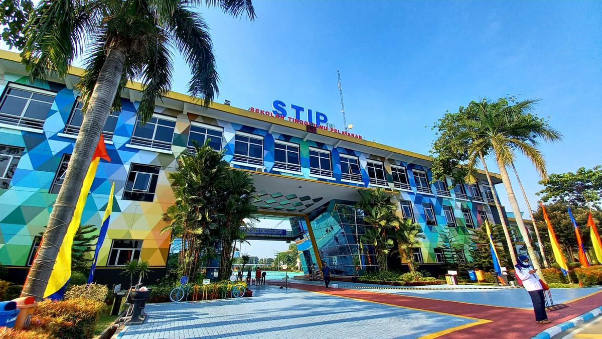 Top 3: Biaya Sekolah di STIP Jakarta Bikin Penasaran