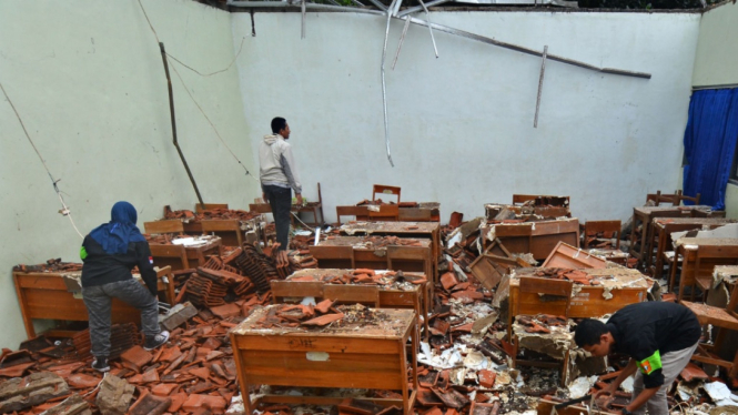 Renovasi SDN Banjarwangi Tasikmalaya yang Ambruk Masih Terus Dilakukan 
