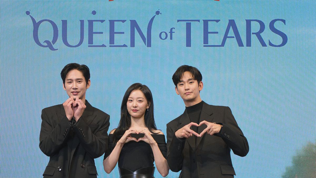 Adegan Favorit Park Sung Hoon di Queen of Tears Ketika Kim Soo Hyun Telanjang Dada, Ini Alasannya