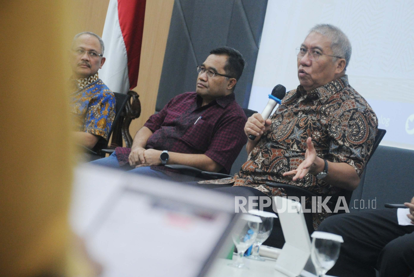 Dibanjiri Beras SPHP, Bulog Klaim Harga Beras di Pasar Johar Karawang Mulai Turun