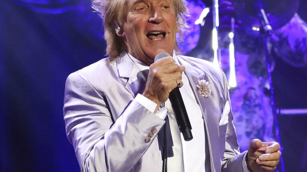 Rod Stewart Positif COVID-19, Dua Konser di AS Terpaksa Ditunda